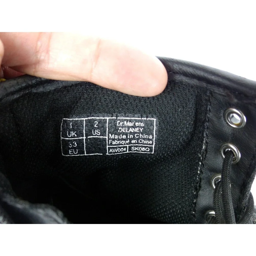 Dr. Martens KIDS US2 Unisex Delaney Combat Boots Black Leather 8 Eye Side Zip